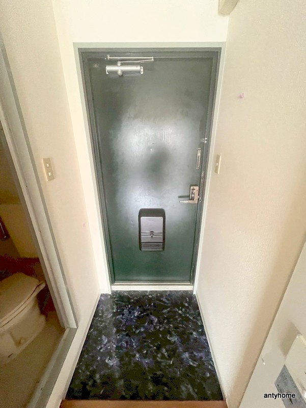 ウィンズコートの玄関