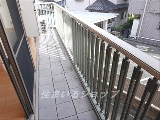 広島市安佐北区可部７丁目のアパートのバルコニー