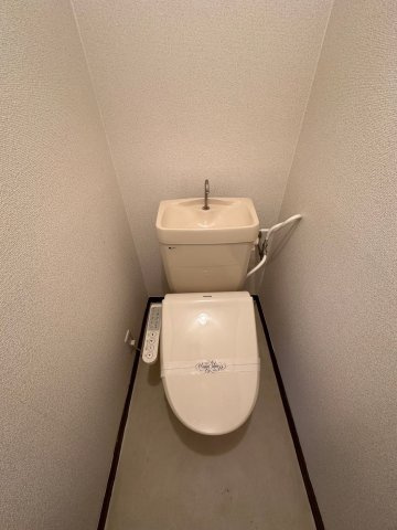 プレリュード篠栗Iのトイレ|※203号室の写真になります。