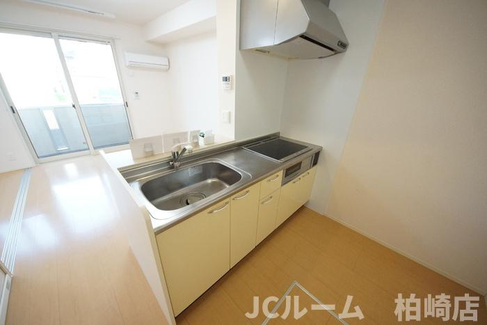 柏崎市田中のアパートのキッチン|写真は同建物の別のお部屋の参考写真です