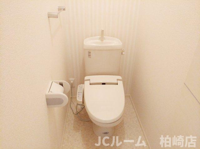 柏崎市田中のアパートのトイレ|写真は同建物の別のお部屋の参考写真です