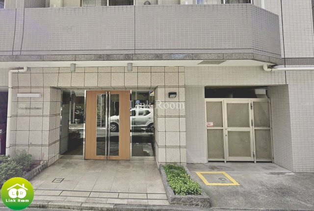 アルテシモ レジウスのエントランス