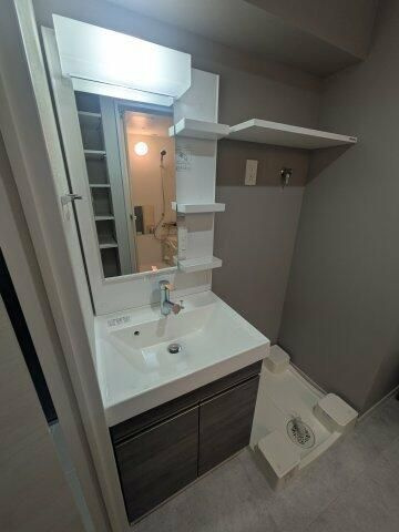 ＧＥＮＯＶＩＡ六町の洗面所