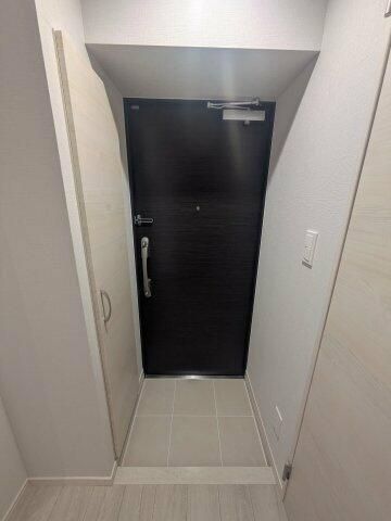 ＧＥＮＯＶＩＡ六町の玄関