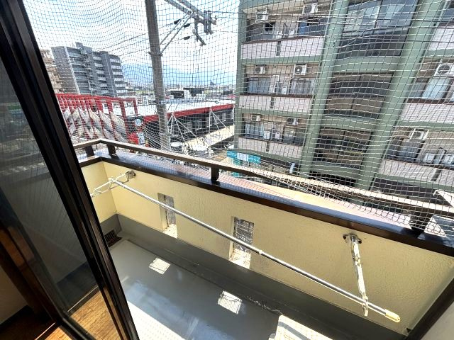 ブルージュ喜志のバルコニー