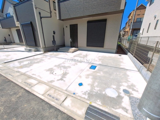 越谷市大字下間久里 新築分譲住宅 全7棟 G号棟の駐車場