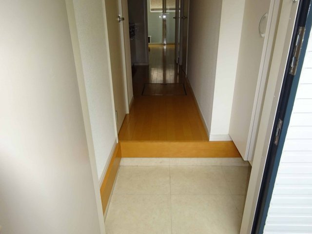 マルベリー小岩の玄関