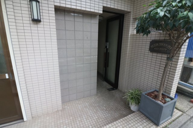 【エントランス】