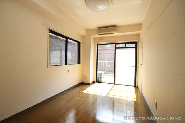 【居間・リビング】