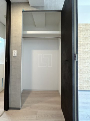 【収納】 | ファーストフィオーレ谷町六丁目フェリシア | ファーストフィオーレ谷町六丁目フェリシア　クローゼット