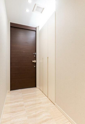 【玄関】 | ナビューレ横浜タワーレジデンス