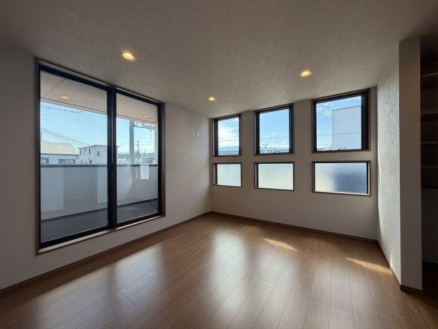橿原市東坊城町　新築(全7区画）7号地 モデルハウスの和室|３帖の畳コーナー!(^^)!