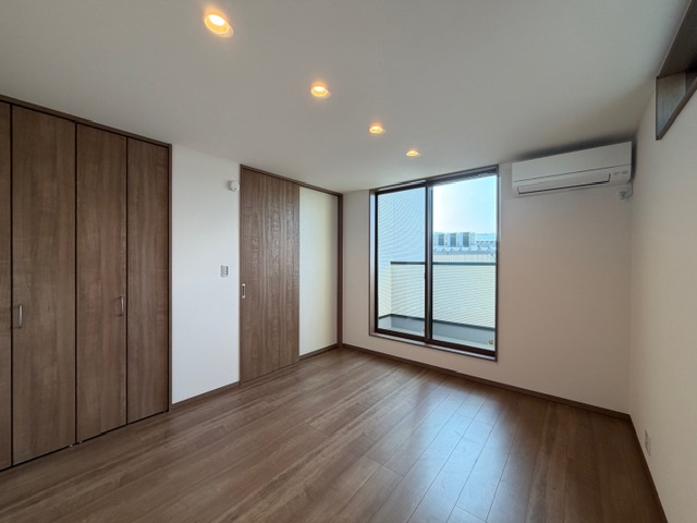 橿原市東坊城町　新築(全7区画）7号地 モデルハウスの洋室|2階洋室♪