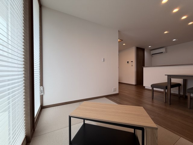 橿原市東坊城町　新築(全7区画）7号地 モデルハウスの和室|お洒落なカーテン付き!(^^)!