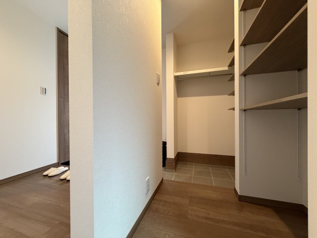橿原市東坊城町　新築(全7区画）7号地 モデルハウスの玄関
