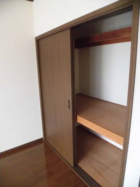 ブルーメンコール C棟の収納