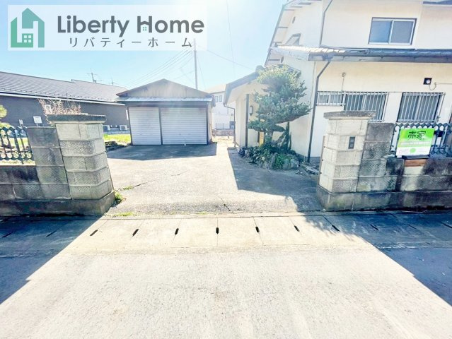 つくば市上横場　中古戸建の前面道路含む現地写真