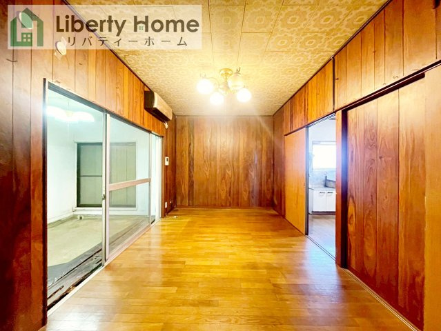 つくば市上横場　中古戸建の居間・リビング