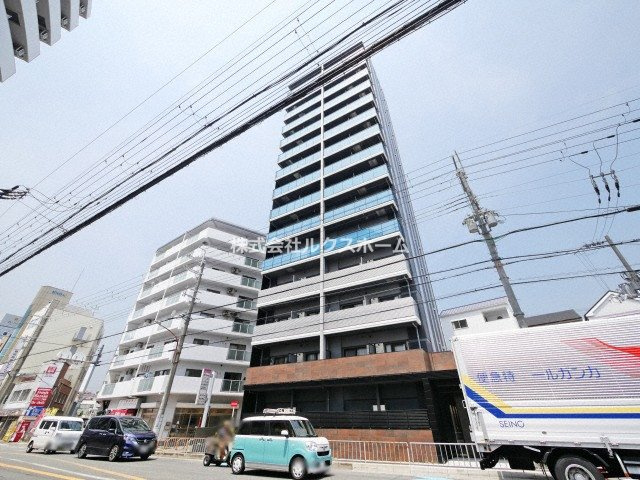 S-RESIDENCE千里丘の外観