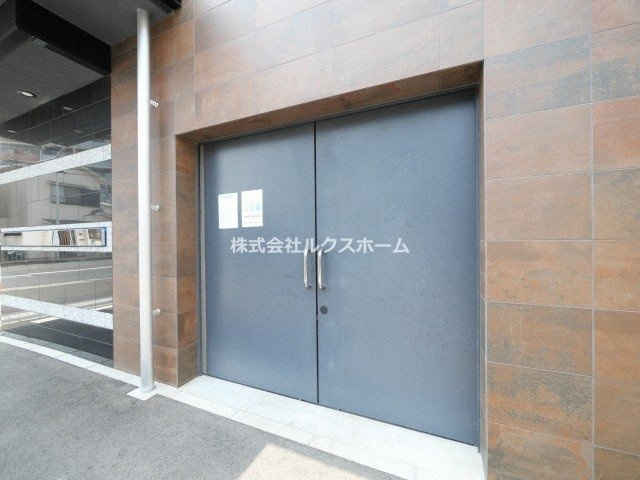 S-RESIDENCE千里丘の玄関