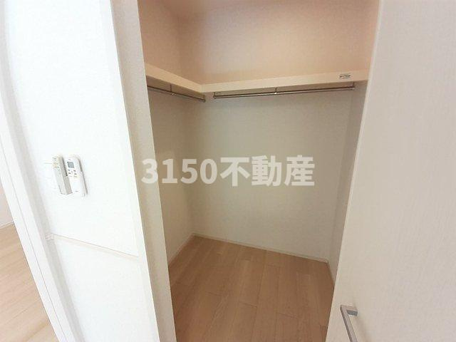 グロリアス丸野の収納