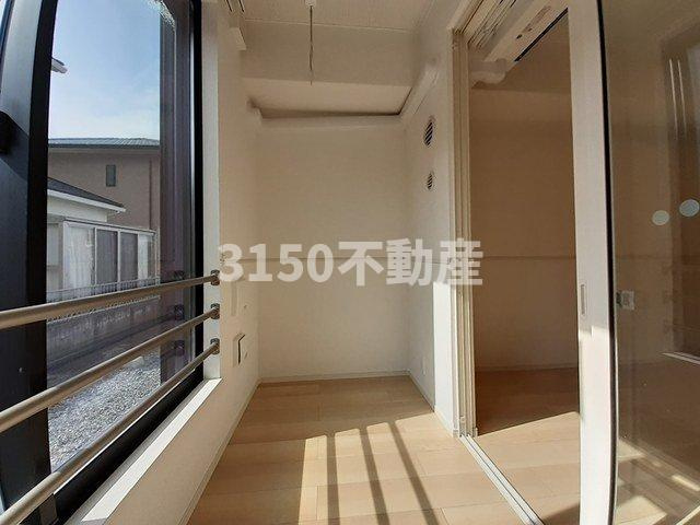 グロリアス丸野のバルコニー