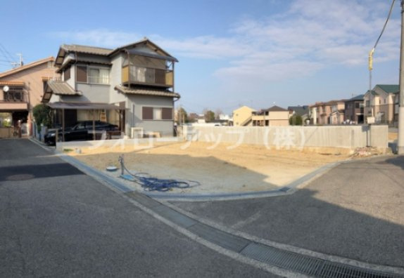 リーブルガーデンS 貝塚澤8期の前面道路含む現地写真|前面道路含む現地写真です