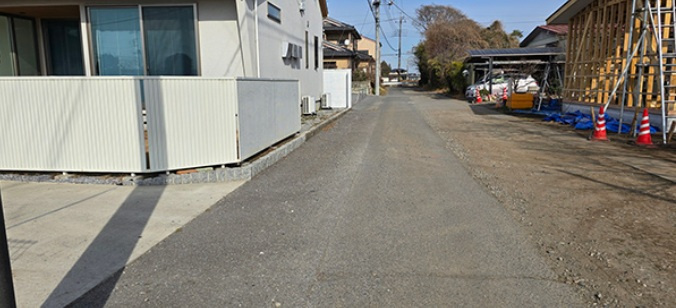 宇都宮市下平出町　戸建の前面道路含む現地写真|東側道路