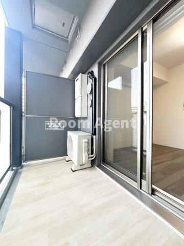 プレサンス名古屋菊井セルカのバルコニー