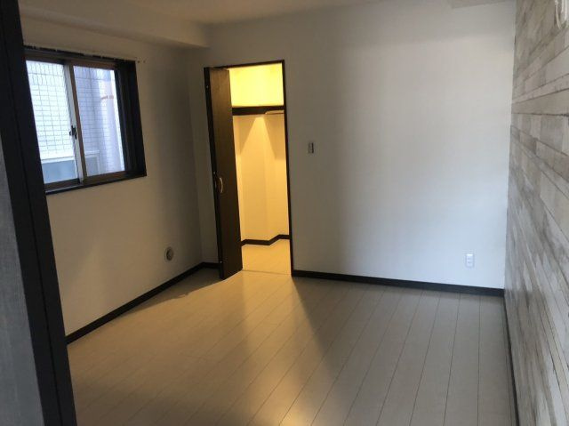 プレシア千葉中央の洋室