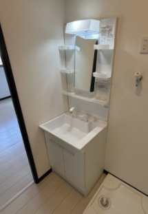 プレシア千葉中央の独立洗面台