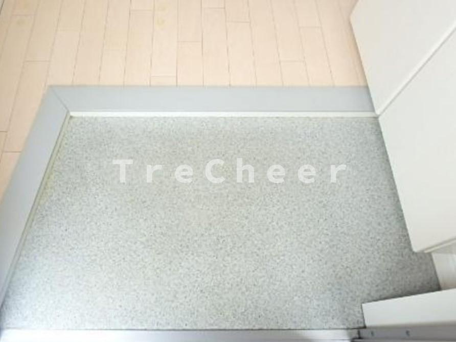 ヴィラ・アキアーロの玄関