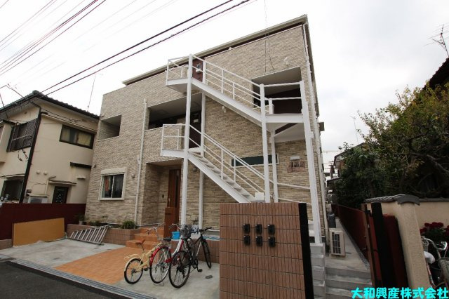 メゾンラテール