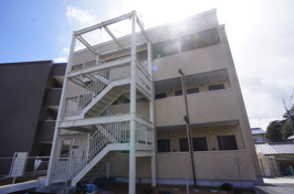 三田市加茂のアパートの画像