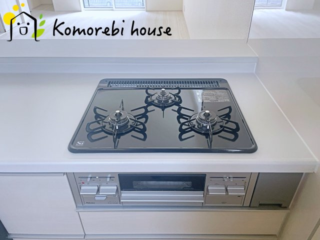 上尾市上　12期　新築一戸建て　ブルーミングガーデン　01のキッチン|使いやすいキッチンです