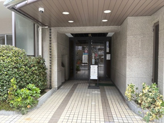 【エントランス】 | パレスエクセル新伊丹. | お手入れの行き届いたエントランスです♪