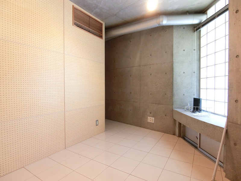 カスタリア祐天寺の居間・リビング