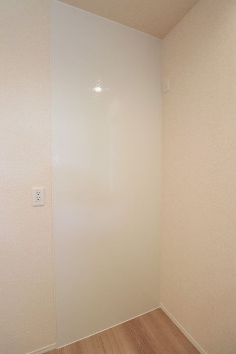 Frais Parfum(ﾌﾚ ﾊﾟﾙﾌｧﾝ)の内装|冷蔵庫置き場