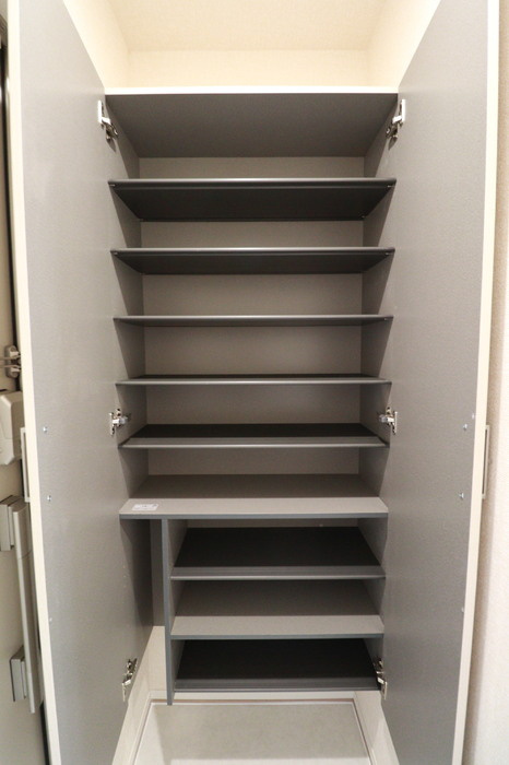 Frais Parfum(ﾌﾚ ﾊﾟﾙﾌｧﾝ)の収納|シューズボックス