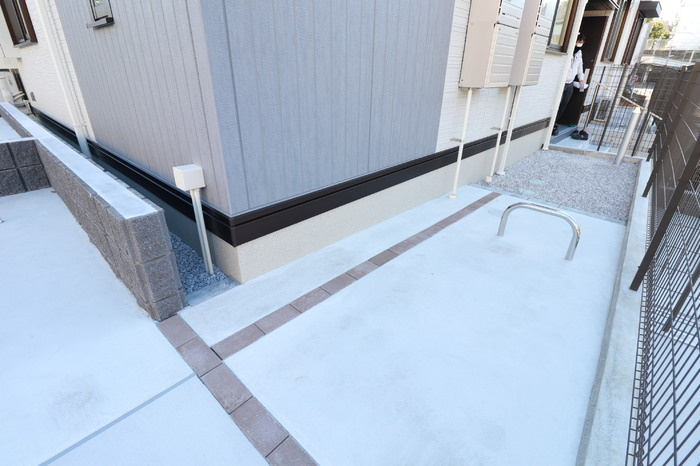 Frais Parfum(ﾌﾚ ﾊﾟﾙﾌｧﾝ)のその他共用部分|バイク置き場