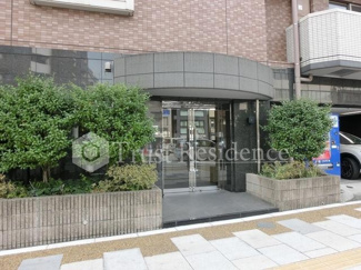 【エントランス】 | エントランス前