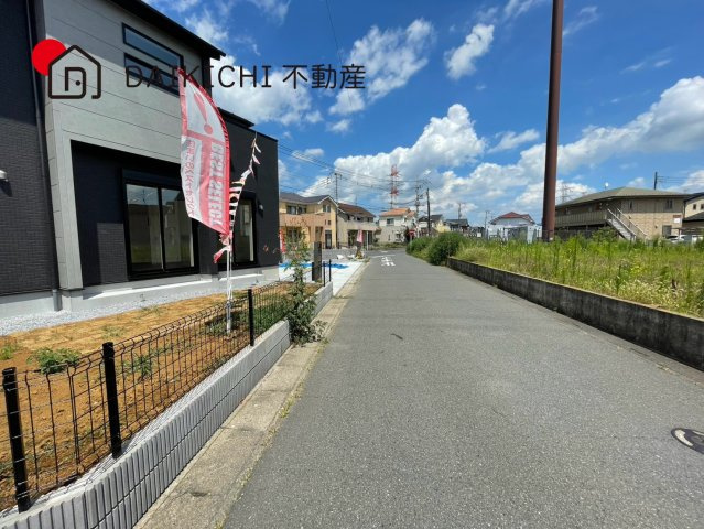 【前面道路含む現地写真】 | 桶川市末広3丁目5期　新築戸建　全1棟　1号棟