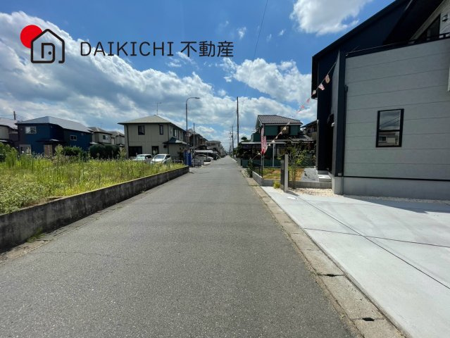 【前面道路含む現地写真】 | 桶川市末広3丁目5期　新築戸建　全1棟　1号棟
