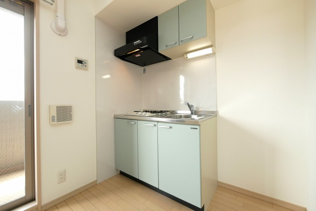 アスリート本町リバーウエストのキッチン