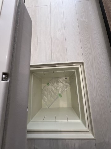 碧南市志貴町三丁目　新築戸建＜3号棟＞のキッチン|床下収納