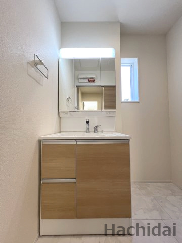 碧南市志貴町三丁目　新築戸建＜3号棟＞の独立洗面台