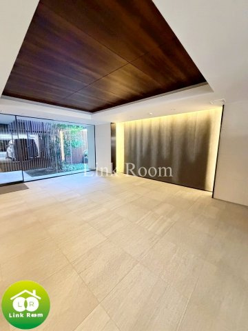 オープンレジデンシア両国森下のロビー