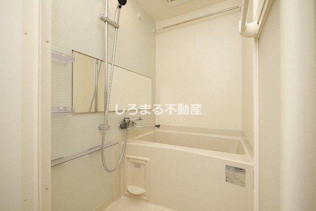 ファーストフィオーレ谷町六丁目フェリシアの浴室