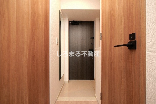 ファーストフィオーレ谷町六丁目フェリシアの玄関