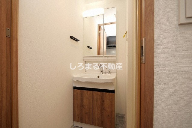 ファーストフィオーレ谷町六丁目フェリシアの独立洗面台